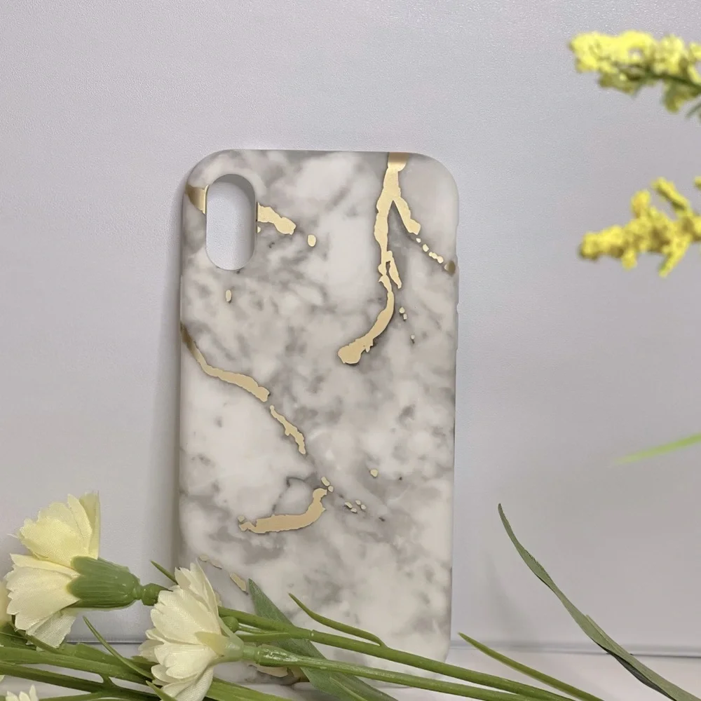 🔥 SALE Apple iPhone XR Phone Case | White Gold Marble